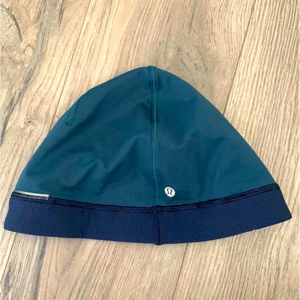 Lululemon athletica beanie blue